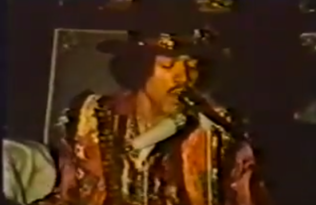 Jimi Hendrix Plays “Sgt. Pepper’s Lonely Hearts Club Band” for The Beatles, Just Three Days After the Album’s Release (1967)