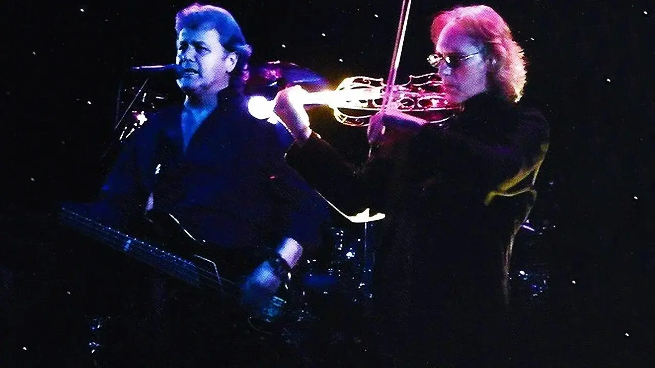 UK - Curtain Call